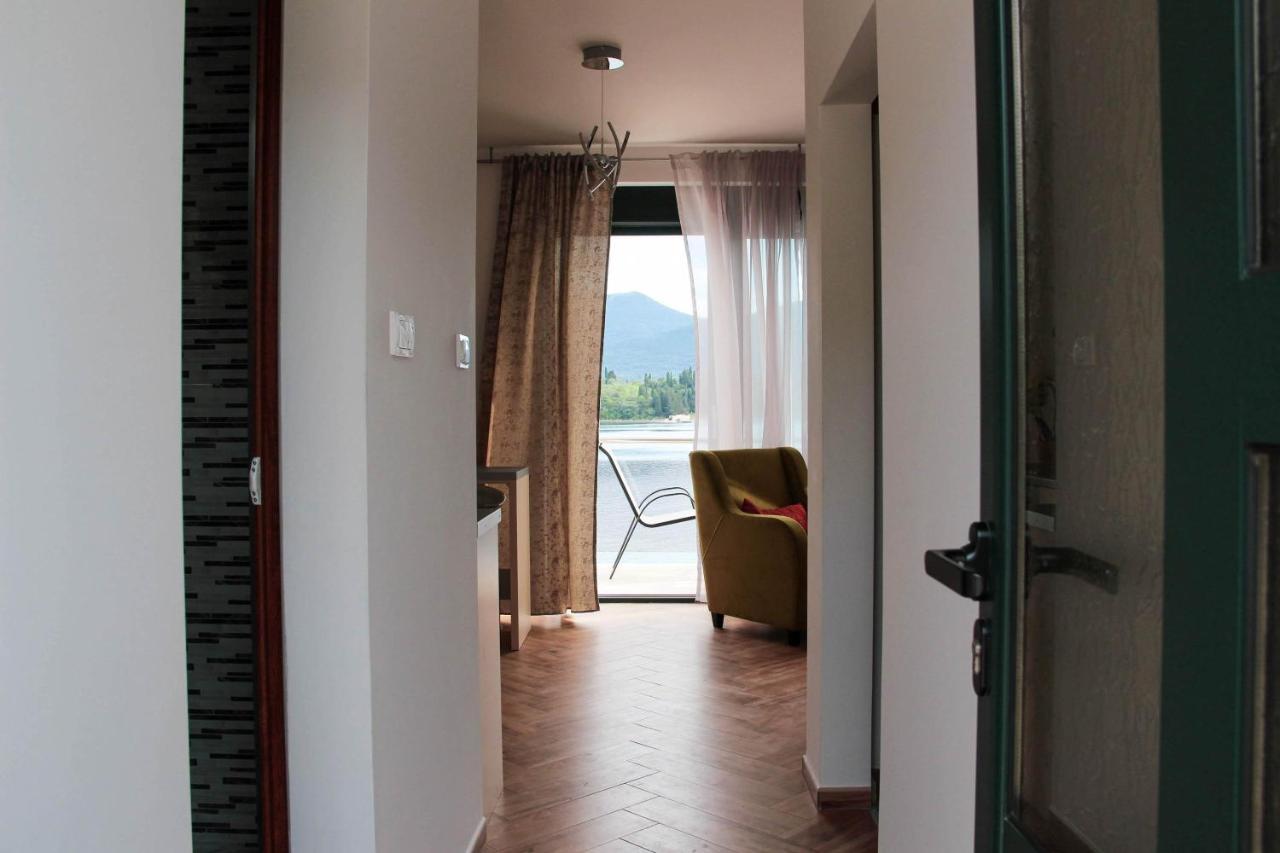 Apartments Tramonto Tivat Exteriör bild